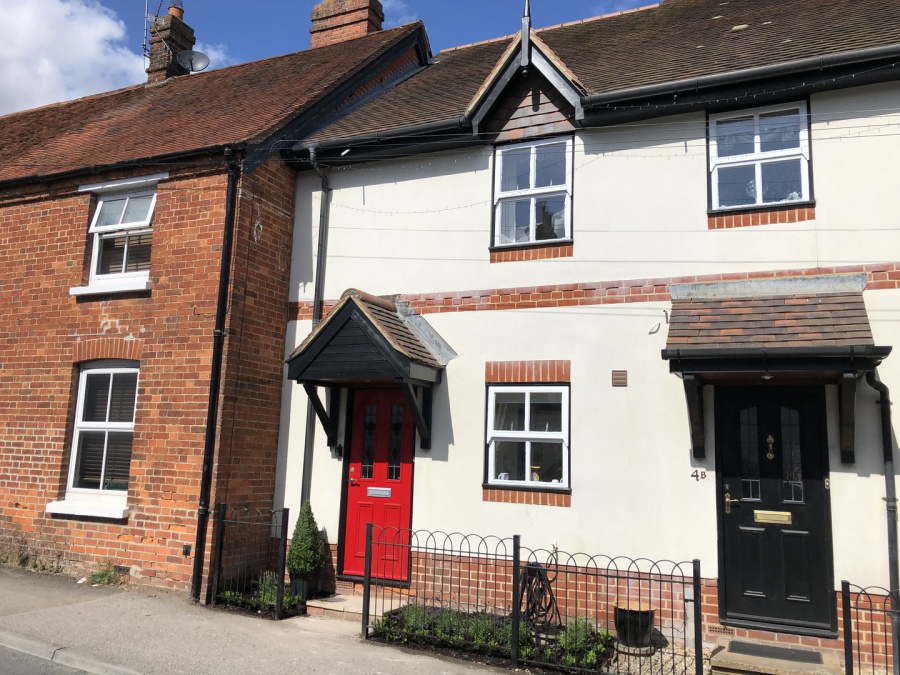 Pillarbox Property Kintbury